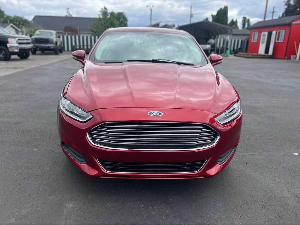 2015 Ford Fusion 2nd Gen - Image 2 of 12