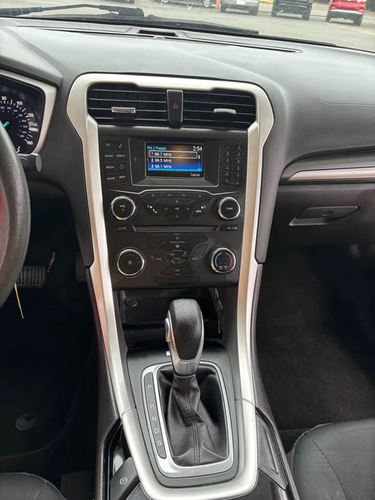 2015 Ford Fusion 2nd Gen - Image 9 of 12