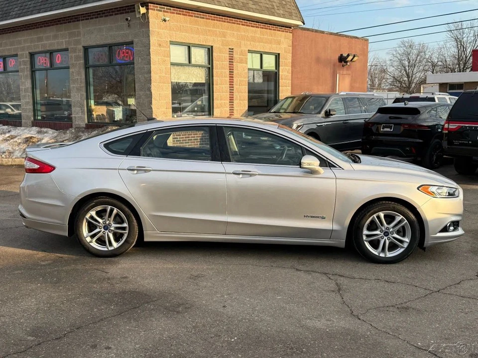2015 Ford Fusion 2nd Gen - Image 4 of 12