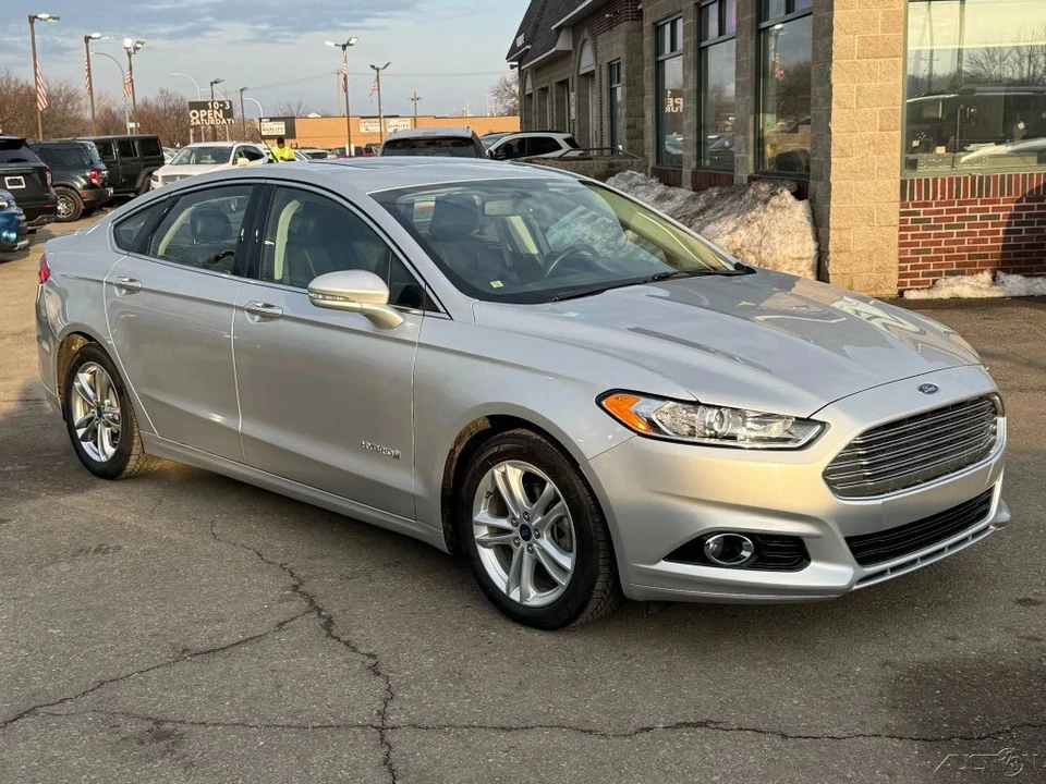 2015 Ford Fusion 2nd Gen - Image 3 of 12