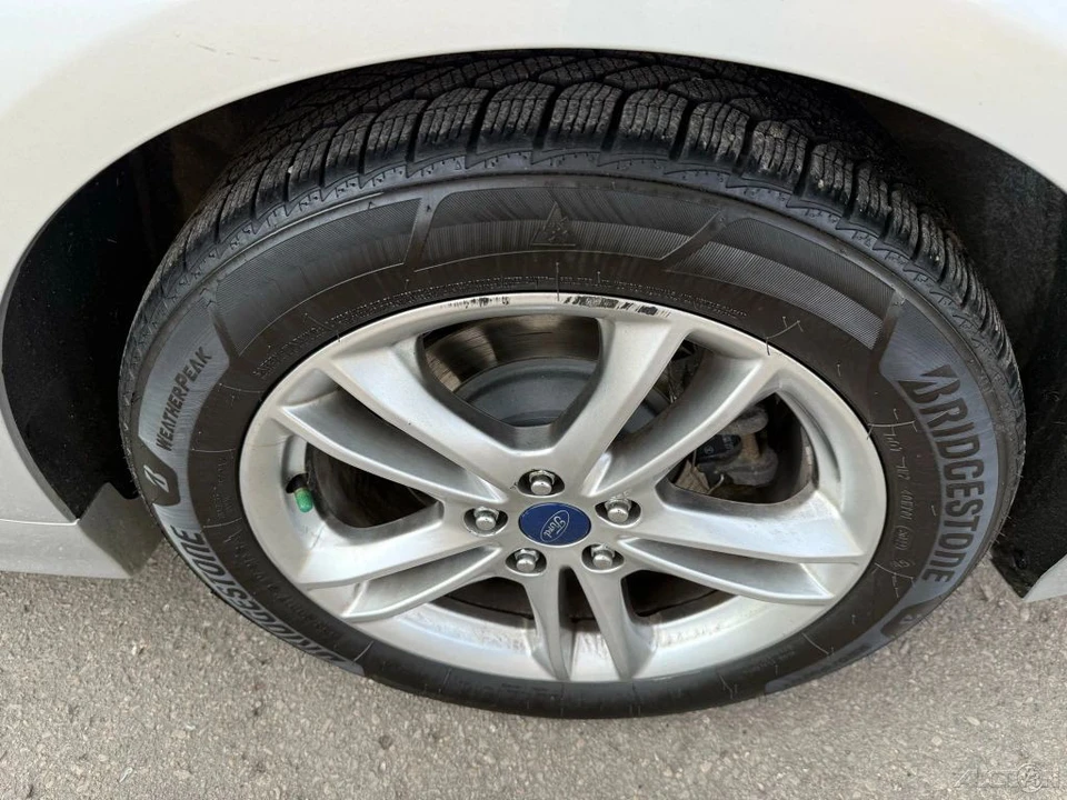 2015 Ford Fusion 2nd Gen - Image 10 of 12