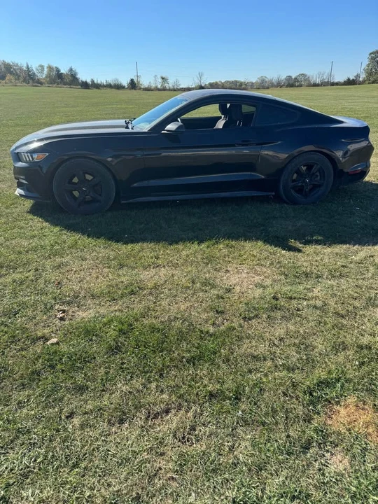 2015 Ford S550 Mustang - Image 2 of 14