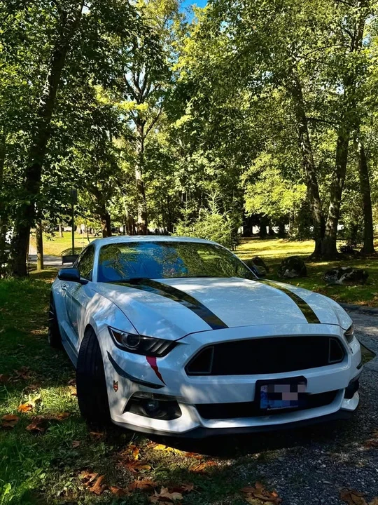 2015 Ford S550 Mustang - Image 2 of 18