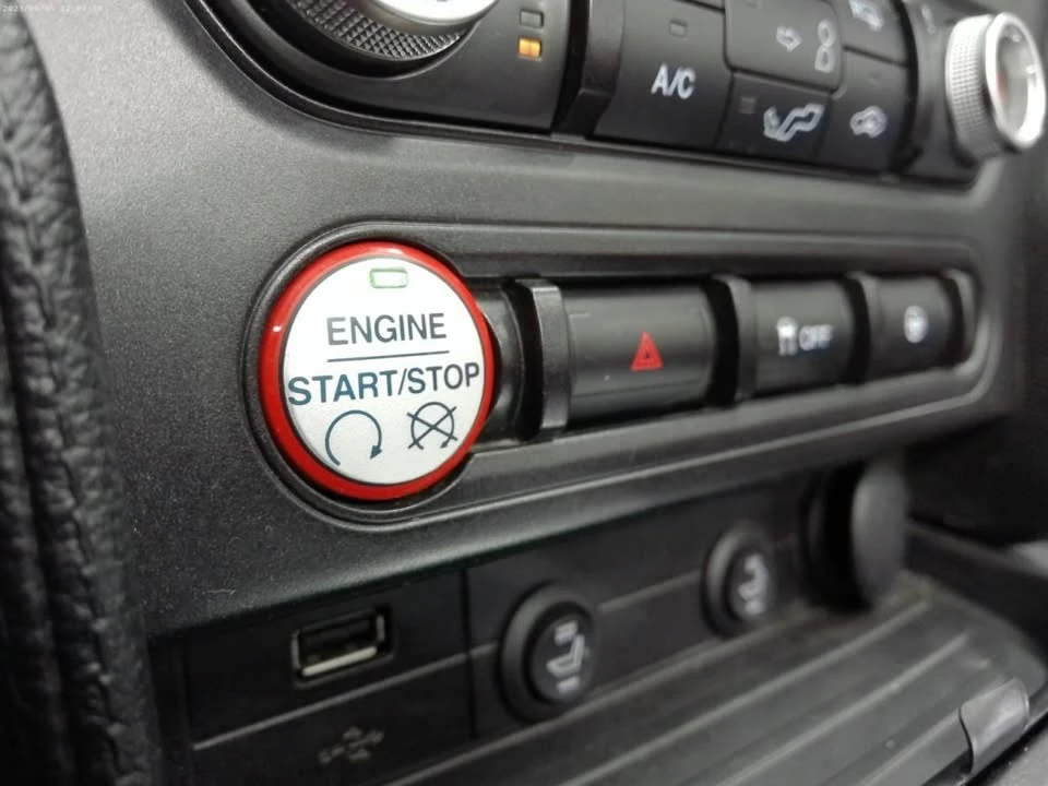 2015 Ford S550 Mustang - Image 13 of 18