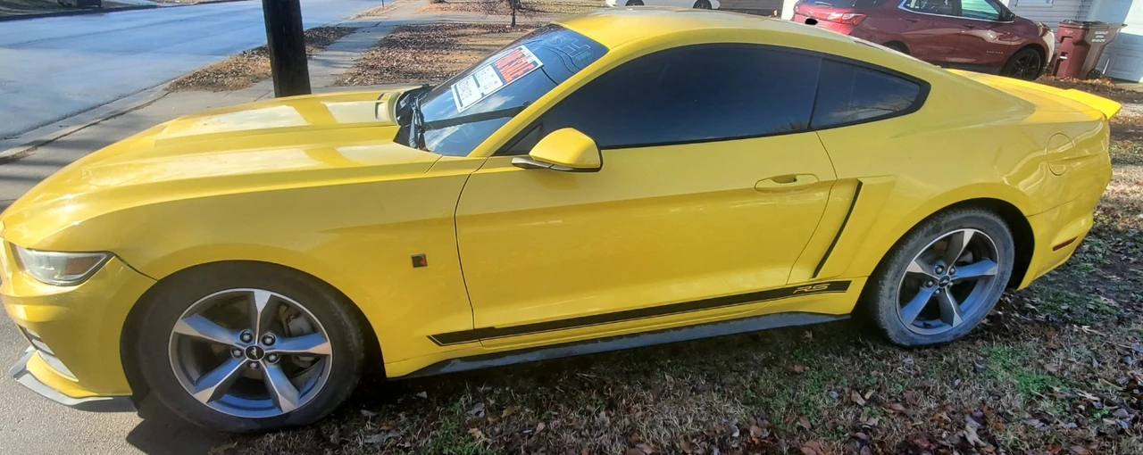 2015 Ford S550 Mustang - Image 2 of 21