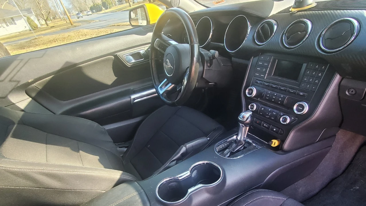 2015 Ford S550 Mustang - Image 9 of 21