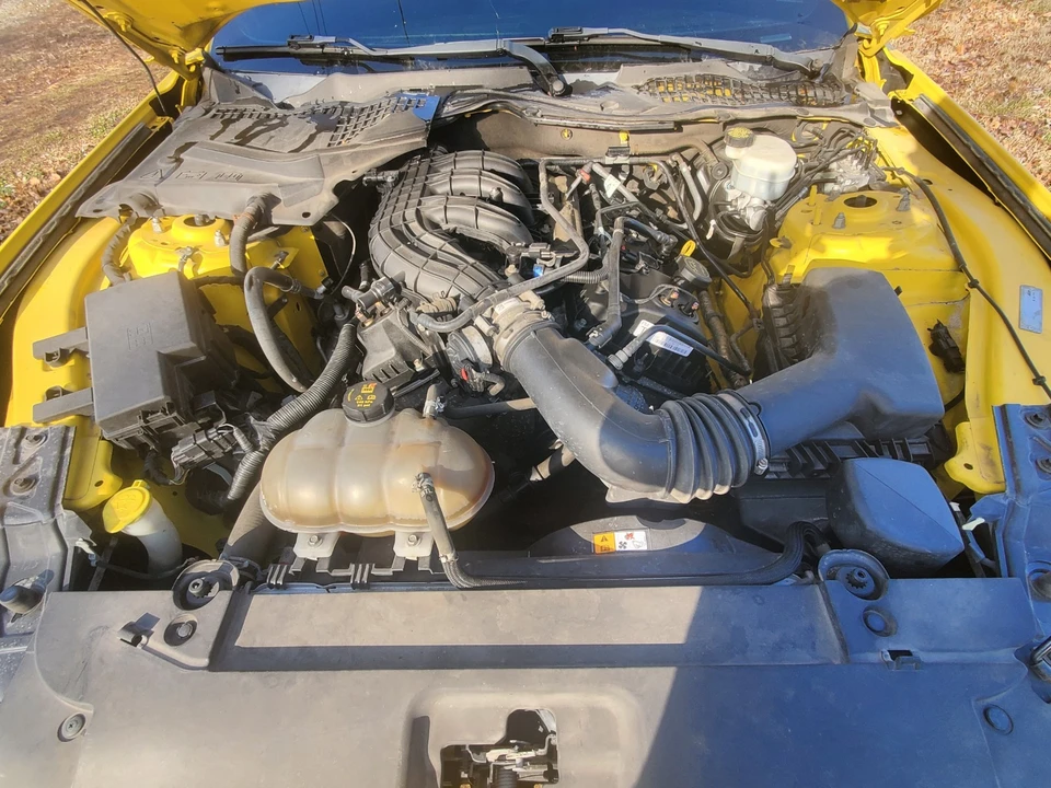 2015 Ford S550 Mustang - Image 11 of 21