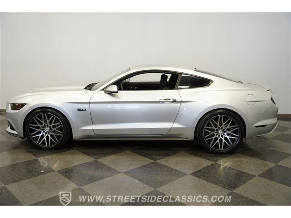2015 Ford S550 Mustang - Image 2 of 31