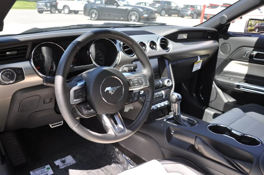 2015 Ford S550 Mustang - Image 4 of 7