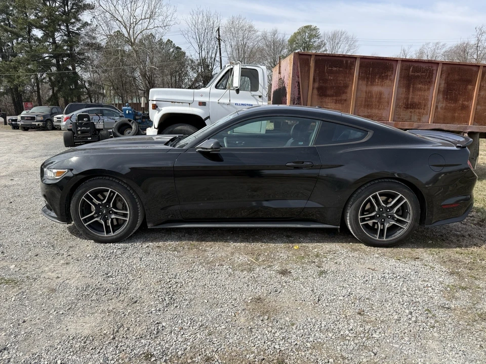 2015 Ford S550 Mustang - Image 2 of 12