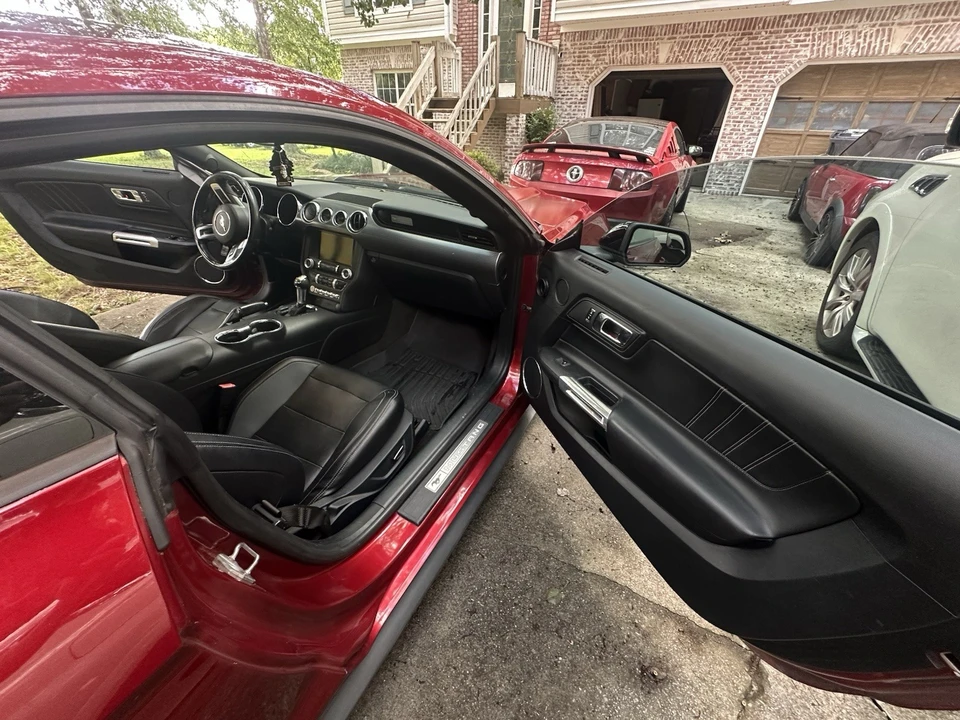 2015 Ford S550 Mustang - Image 11 of 18