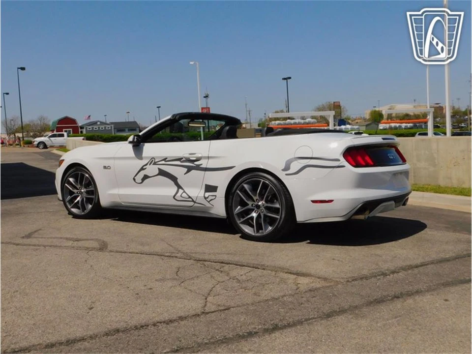 2015 Ford S550 Mustang - Image 13 of 31