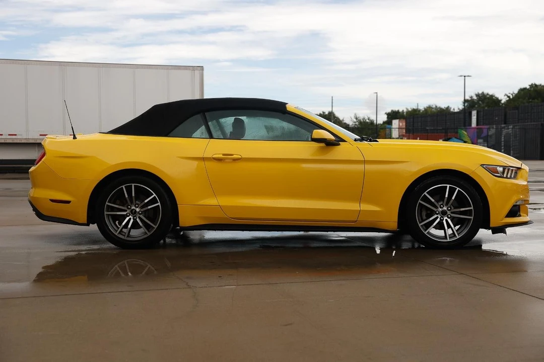 2015 Ford S550 Mustang - Image 13 of 31