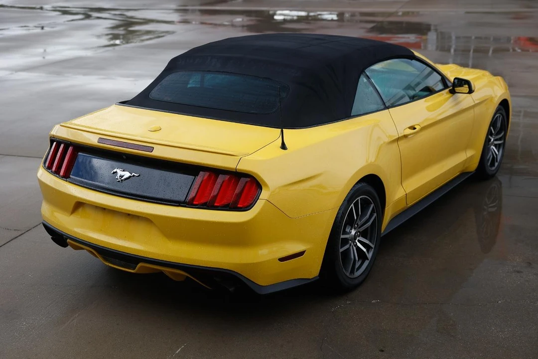 2015 Ford S550 Mustang - Image 11 of 31