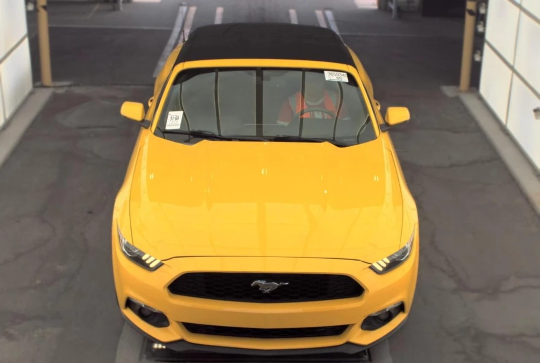 2015 Ford S550 Mustang - Image 2 of 14