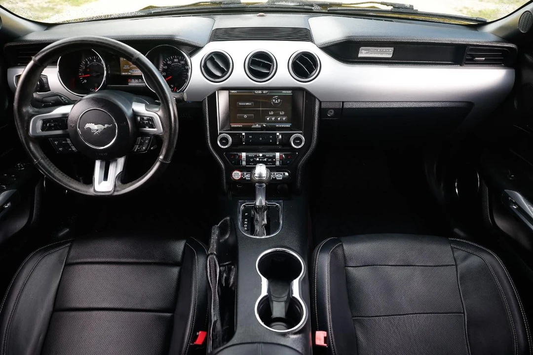 2015 Ford S550 Mustang - Image 2 of 31