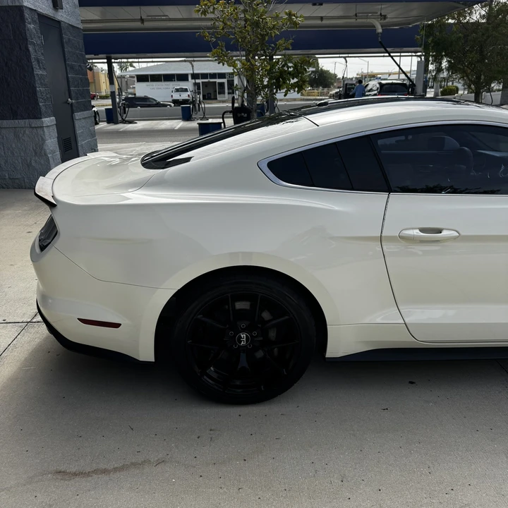 2015 Ford S550 Mustang - Image 8 of 11