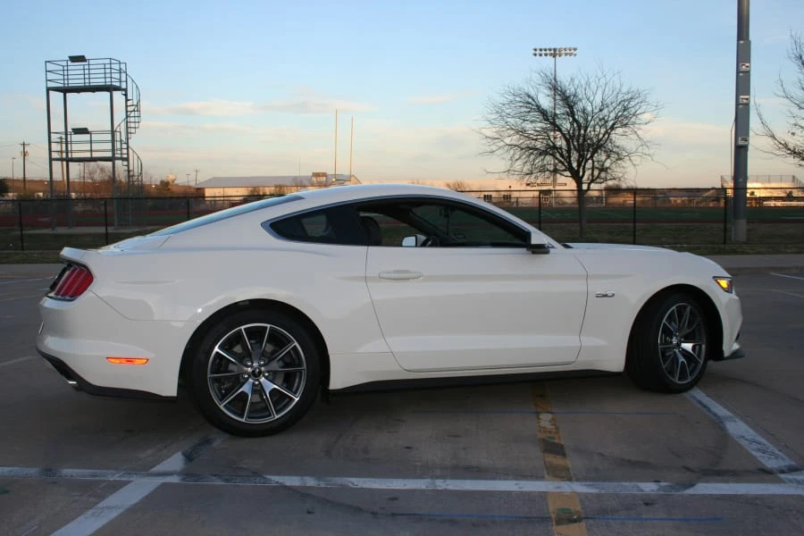 2015 Ford S550 Mustang - Image 2 of 12