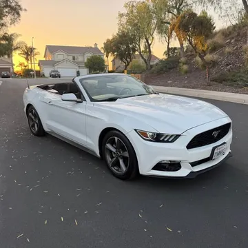 2015 Ford Mustang Convertible