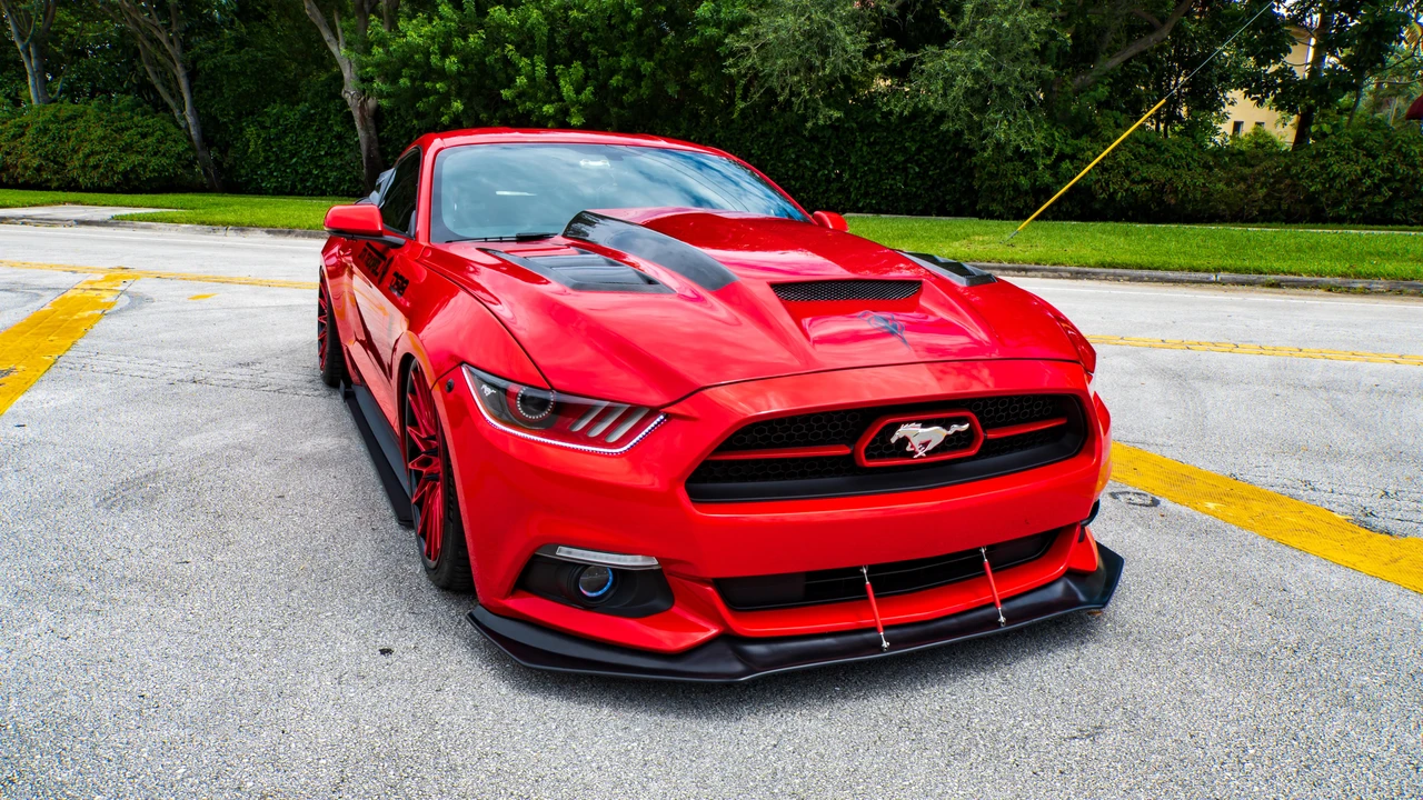 2015 Ford S550 Mustang - Image 13 of 31