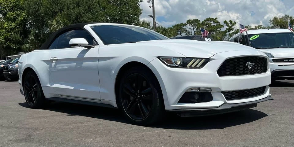 2015 Ford S550 Mustang - Image 2 of 13