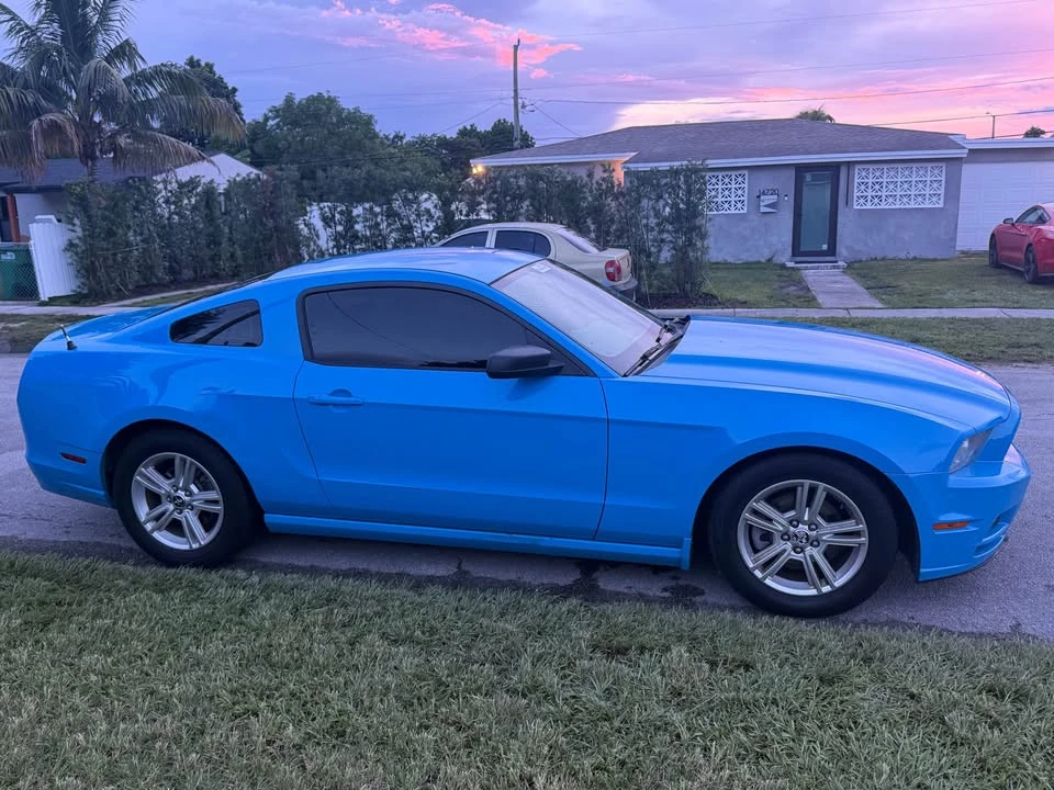 2015 Ford S550 Mustang - Image 2 of 12