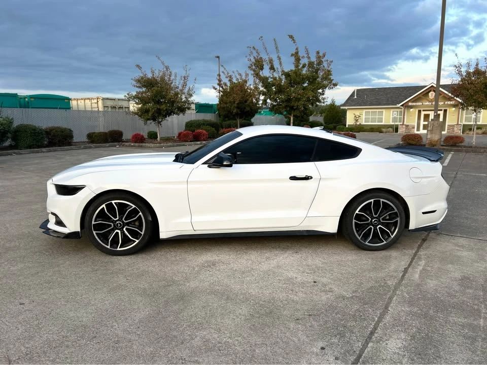 2015 Ford S550 Mustang - Image 8 of 17