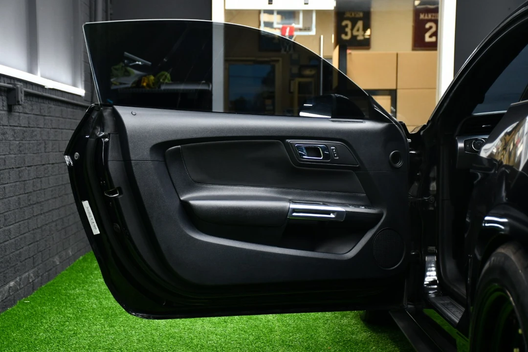 2015 Ford S550 Mustang - Image 13 of 21