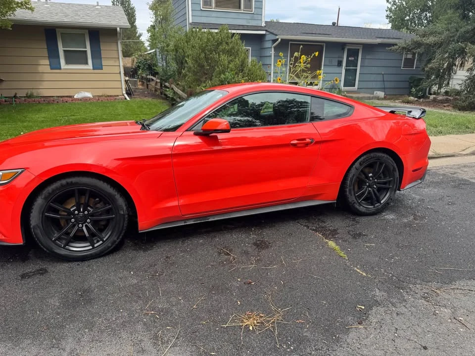 2015 Ford S550 Mustang - Image 2 of 11