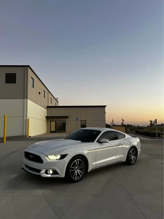2015 Ford S550 Mustang - Image 2 of 10