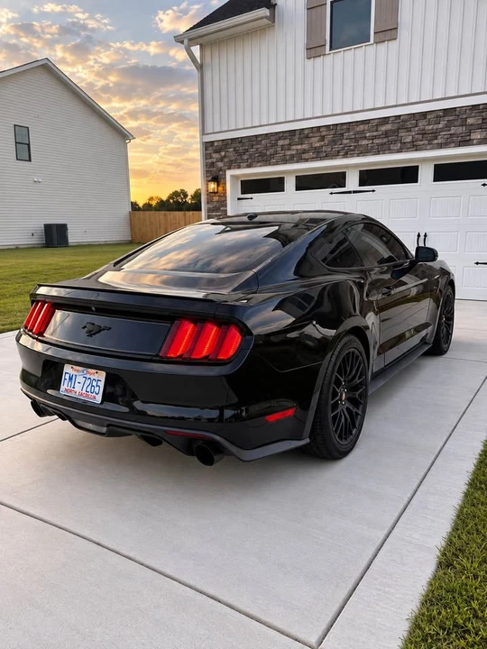 2015 Ford S550 Mustang - Image 2 of 5