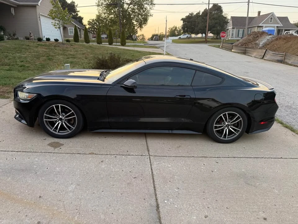 2015 Ford S550 Mustang - Image 3 of 12