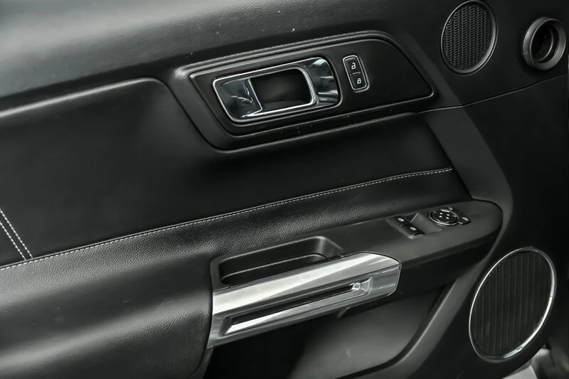 2015 Ford S550 Mustang GT - Image 13 of 30