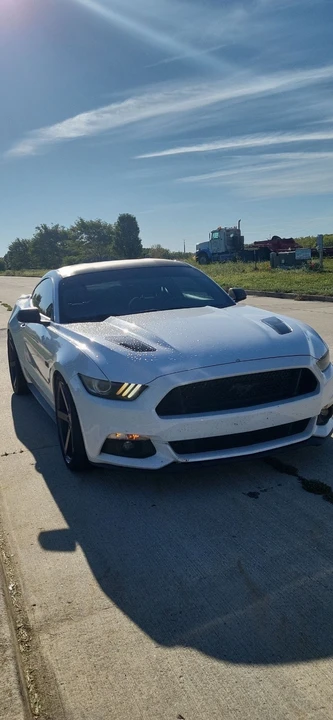 2015 Ford S550 Mustang - Image 2 of 21