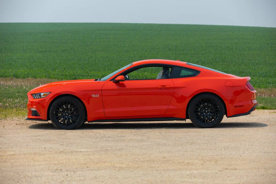 2015 Ford S550 Mustang - Image 2 of 19