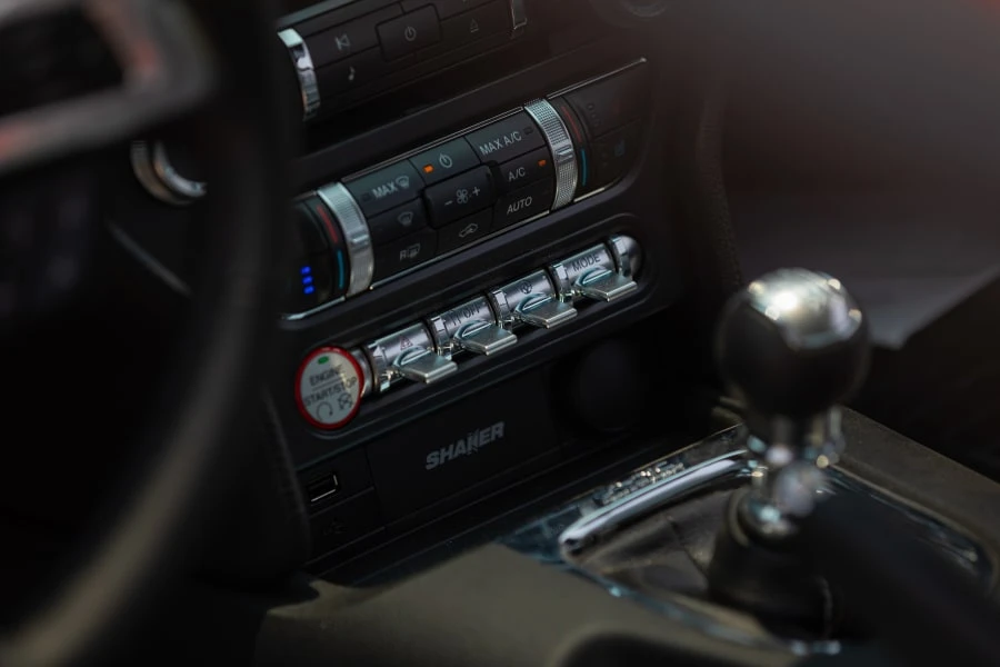 2015 Ford S550 Mustang - Image 13 of 19