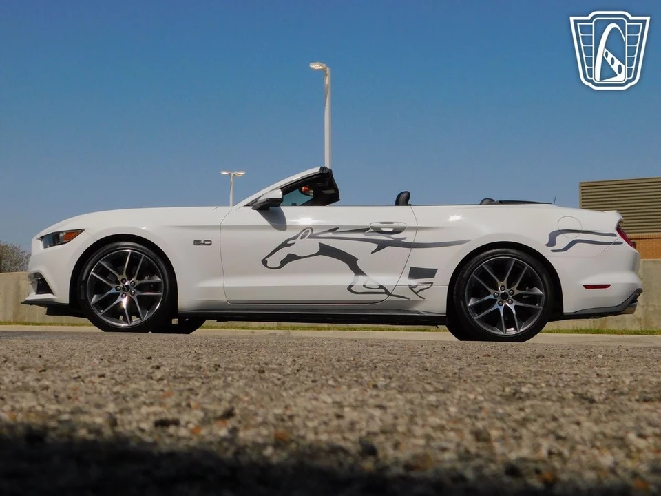 2015 Ford S550 Mustang - Image 13 of 21