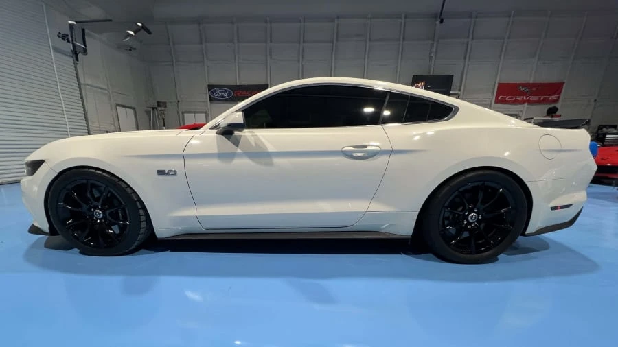 2015 Ford S550 Mustang - Image 2 of 31