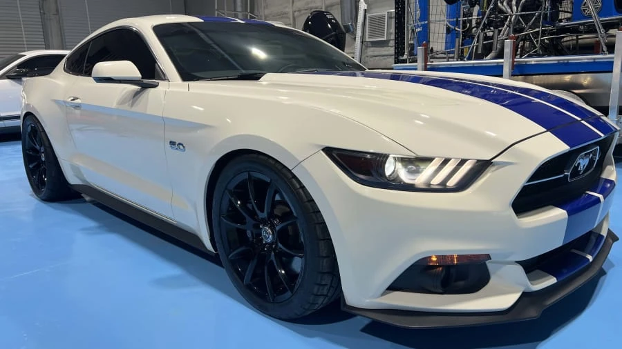 2015 Ford S550 Mustang - Image 9 of 31