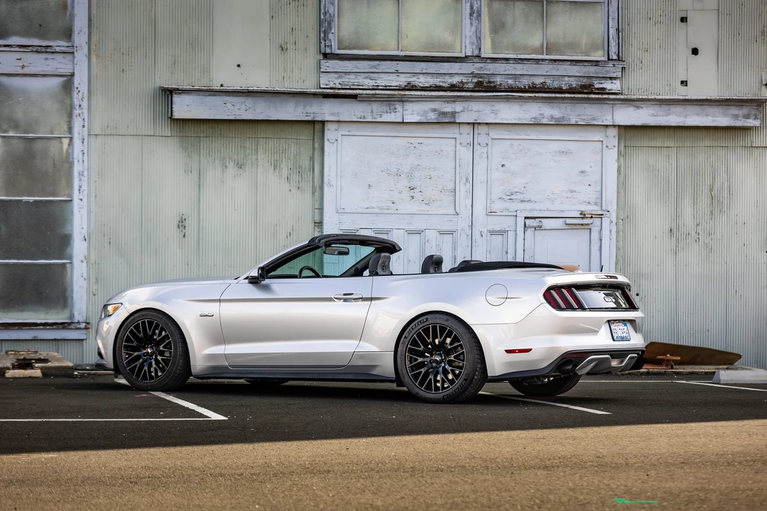 2015 Ford S550 Mustang - Image 13 of 31