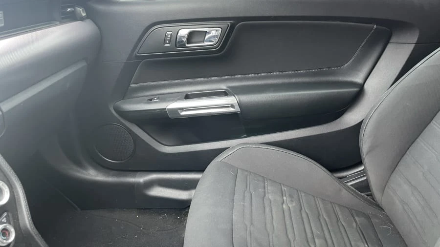 2015 Ford S550 Mustang - Image 6 of 11