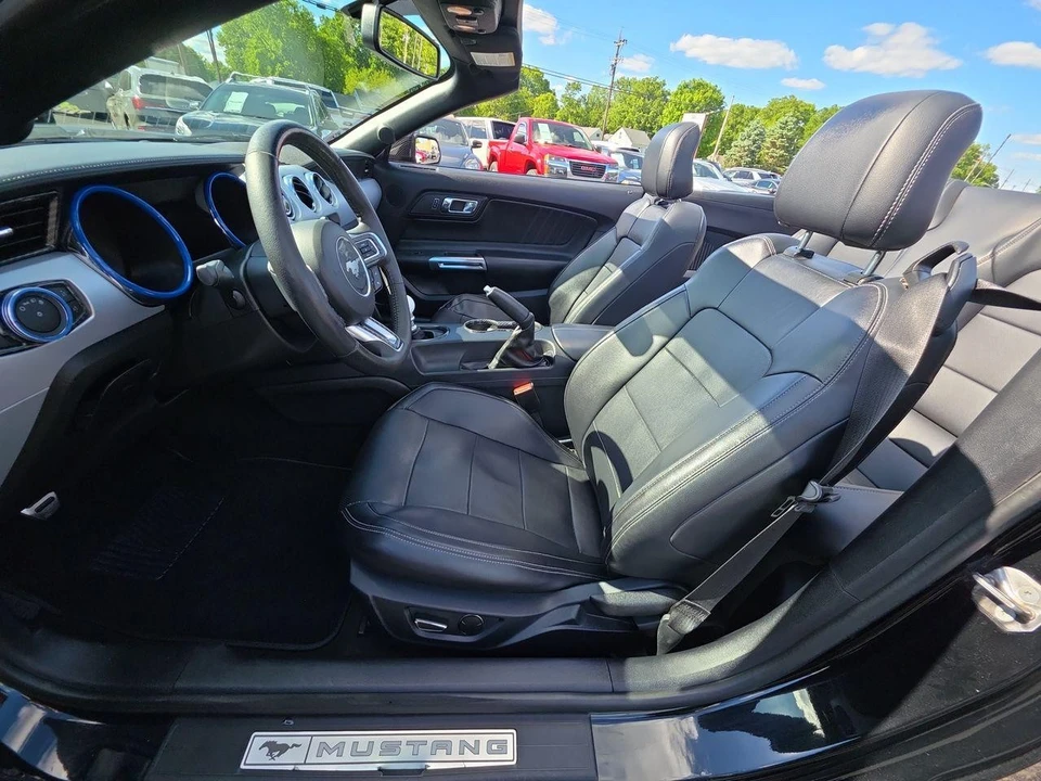 2015 Ford S550 Mustang GT - Image 3 of 31