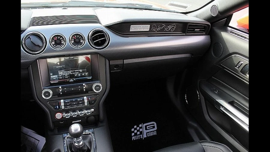 2015 Ford S550 Mustang - Image 6 of 12