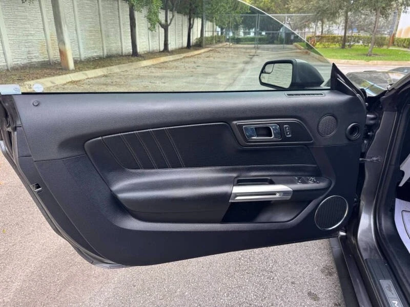 2015 Ford S550 Mustang - Image 9 of 20