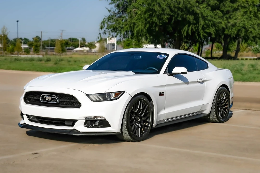 2015 Ford S550 Mustang GT - Image 2 of 31