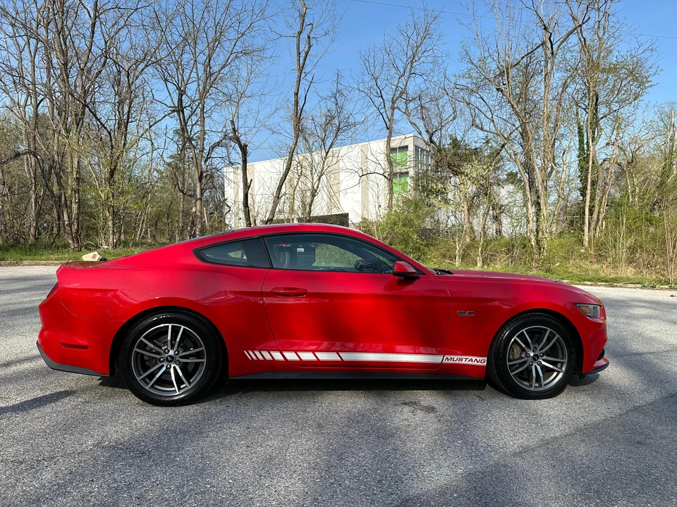 2015 Ford S550 Mustang - Image 8 of 31
