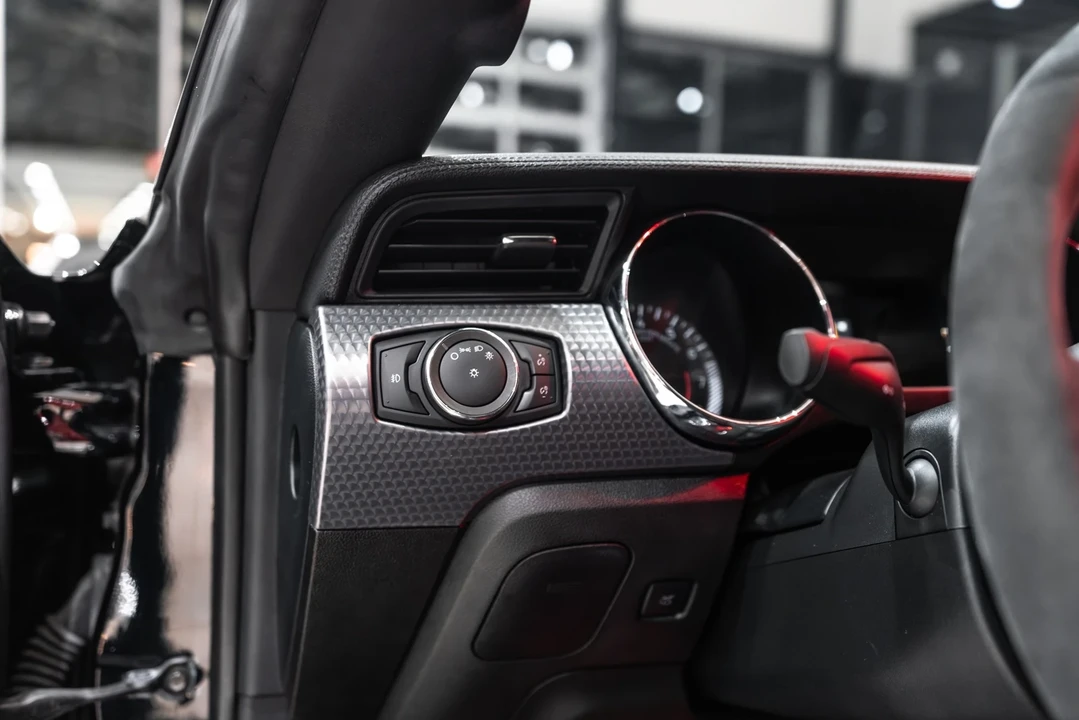 2015 Ford S550 Mustang - Image 8 of 21