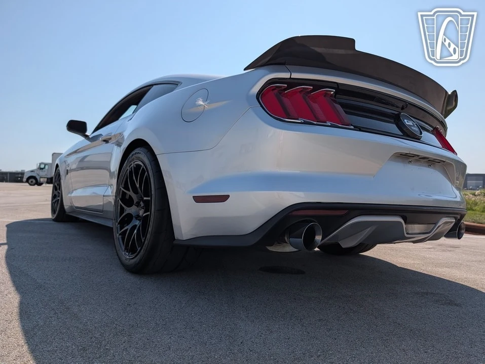 2015 Ford S550 Mustang - Image 13 of 21