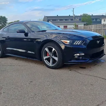 2015 Ford Mustang V6 Coupe