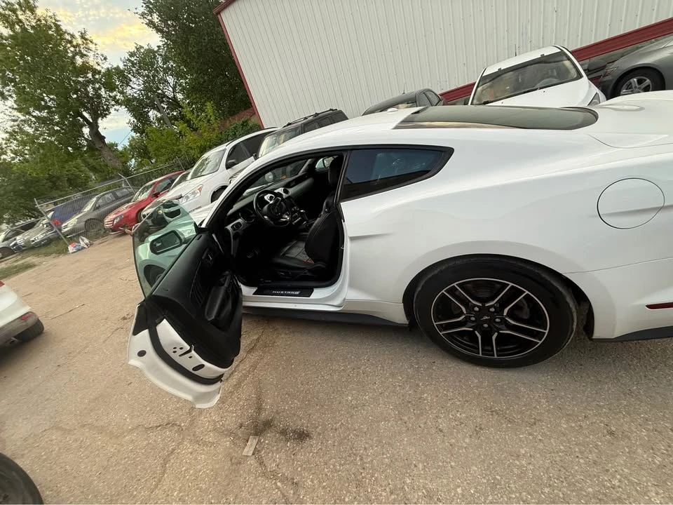 2015 Ford S550 Mustang - Image 11 of 13